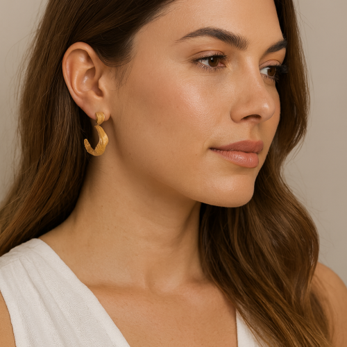 Σκουλαρίκια Senza από επιχρυσωμένο ασήμι 925, Ματ κυματιστό κρικάκι - SSR4462GD